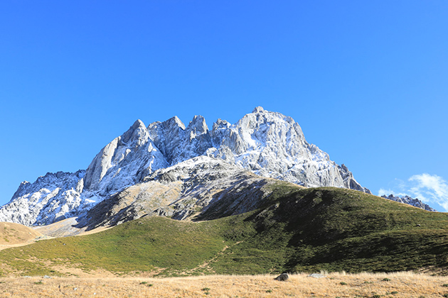 沈阳墓地周旁来龙、案山、龙虎诸山，何者为吉形？