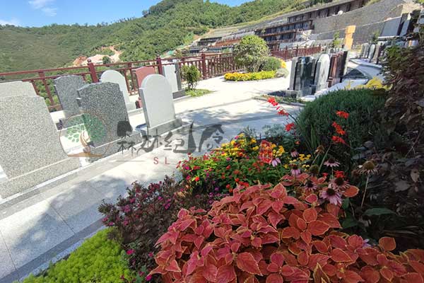 铁岭森林纪念园公墓，生命之树在自然中绽放